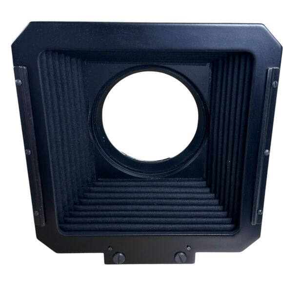 Hasselblad Vintage Adjustable Lens Shade 40231 with Original Box - Picture 4 of 7